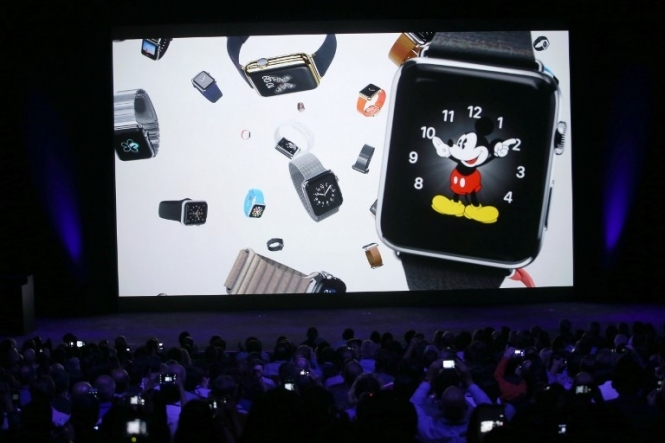 Компания Apple представила большой iPhone и смарт-часы 