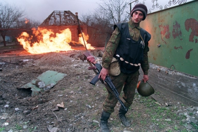 Восточную Украину терроризируют боевики Кадырова, - журналист