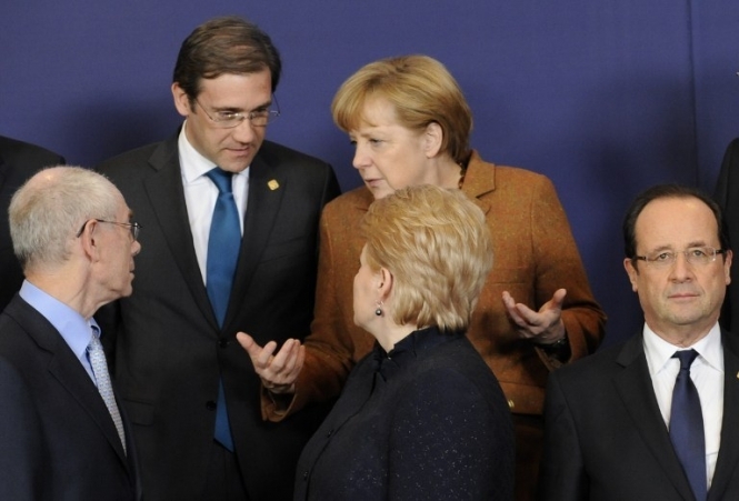 ЕС не видит необходимости внедрять новые санкции против России, - Меркель