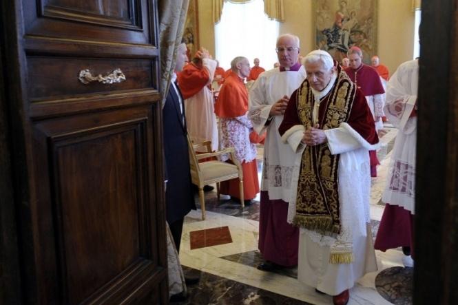 Бенедикт XVI: моліться за мене і за майбутнього Понтифіка
