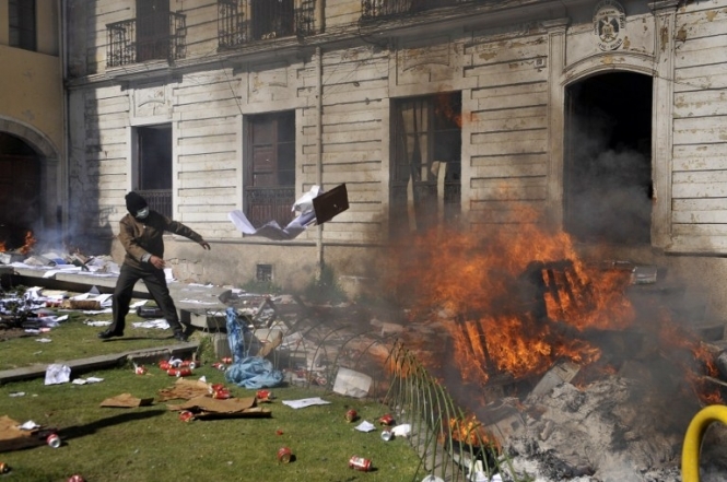 У Бенгазі стався вибух в річницю нападу на консульство США