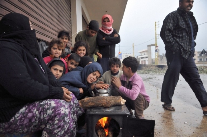 ООН скинула з повітря перший гуманітарний вантаж для Сирії