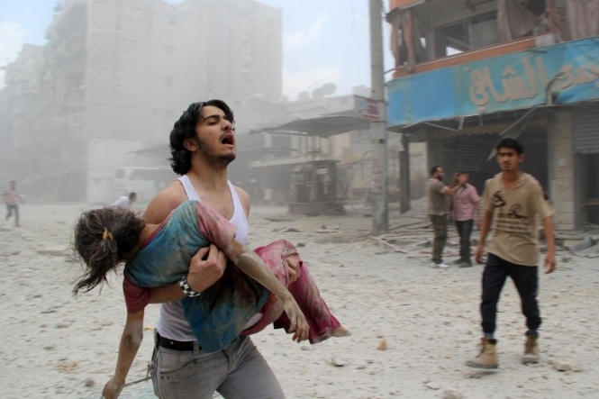 В бомбардировках Алеппо погибли 13 мирных жителей