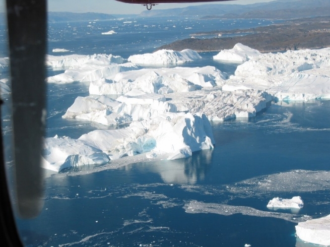 NASA показало со спутника как тают ледники Арктики