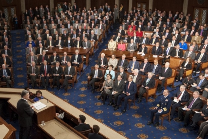 Конгресс США может рассмотреть законоропроект о предоставлении Украине оружия еще на этой сессии