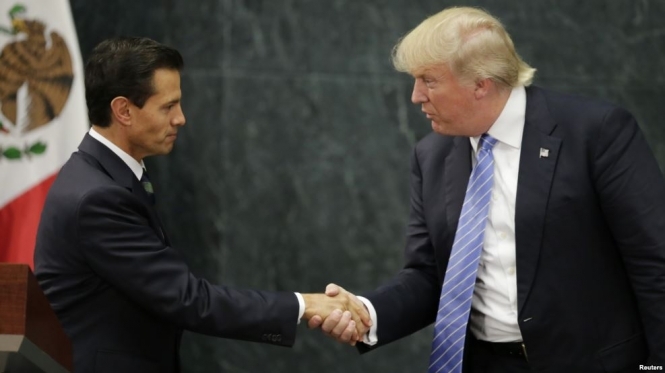 Трамп проведет встречу с президентом Мексики