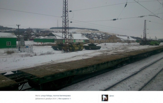 В сети появились новые фото российских танков на границе с Украиной