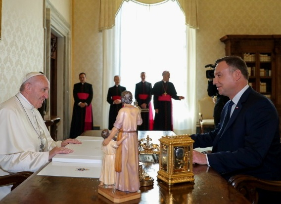 Дуда и Папа Римский обсудили ситуацию в Украине