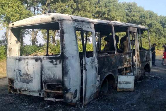 У Сумській області на ходу загорівся автобус з дітьми, – ФОТО