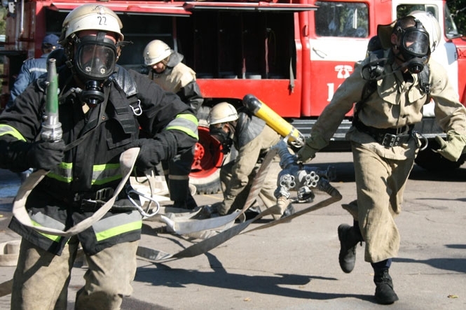 У Львові ліквідували пожежу на балконі багатоповерхівки: 50 людей евакуювали