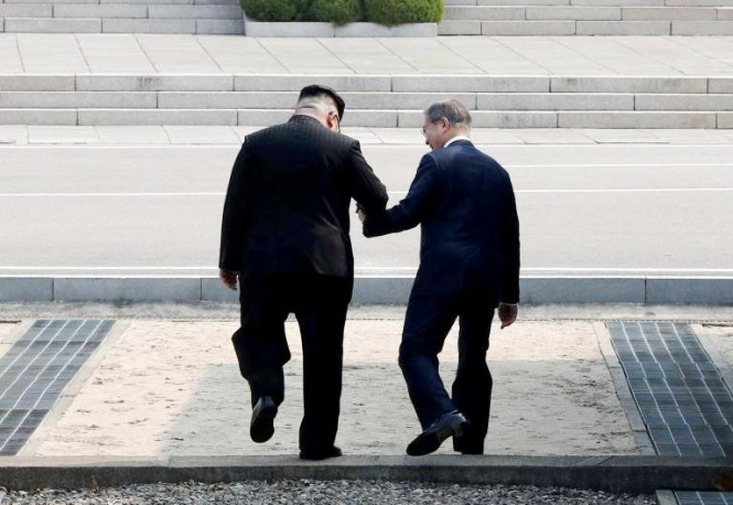 Кім Чен Ин та лідер Південної Кореї проводять незаплановану зустріч
