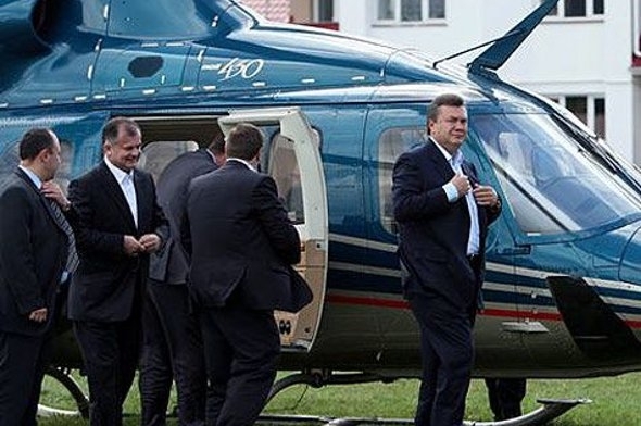 Вертоліт Януковича мало не утричі дорожчий за вертоліт Обами, - Forbes