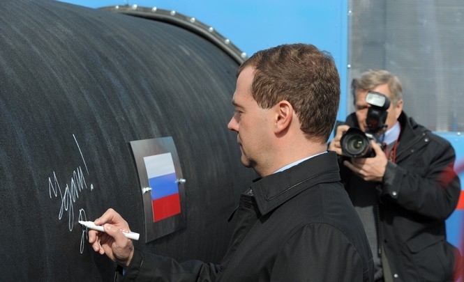 Россия предоставит Украине скидку на газ в размере $40, - Медведев