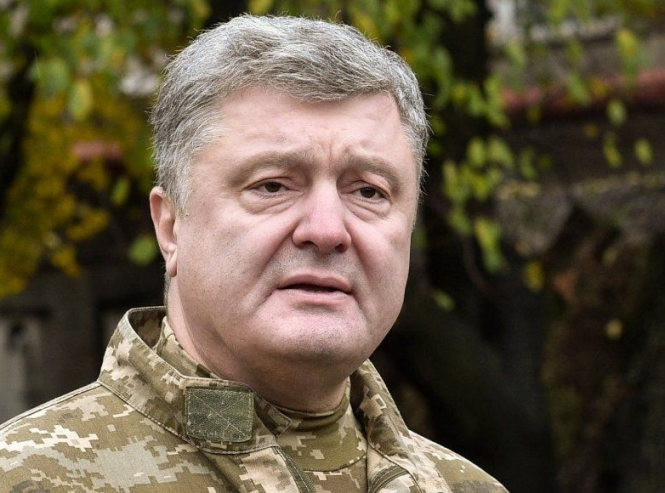 Украине еще предстоит колоссальная работа по укреплению обороноспособности, - Порошенко