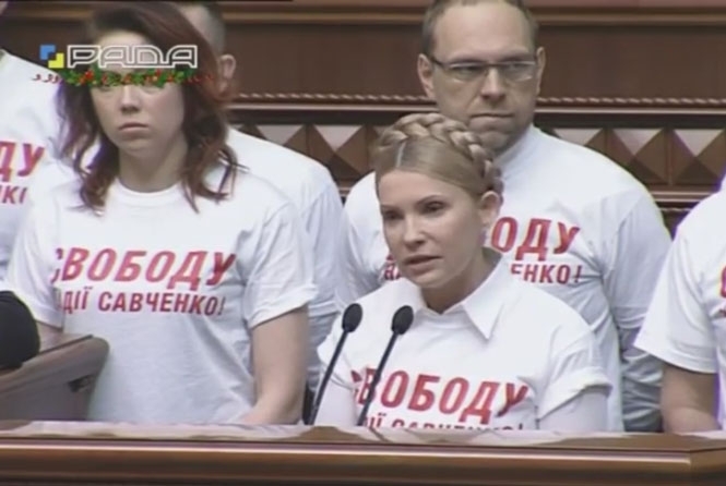 Савченко в тяжелом состоянии: расчет жизни идет на часы, - Тимошенко