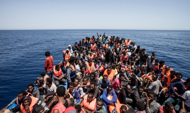 Германия примет часть беженцев, спасенных в Средиземном море