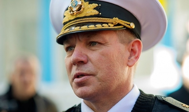 Порошенко звільнив командувача ВМС