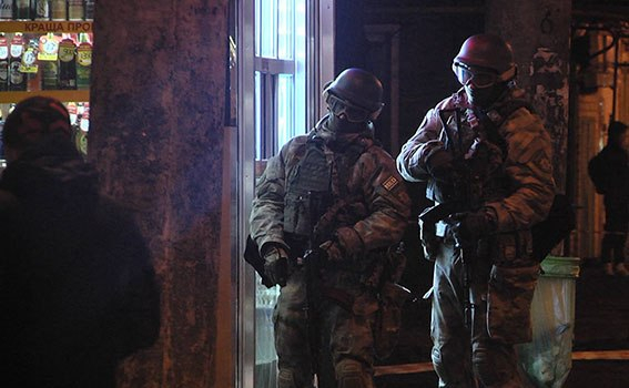 Захоплення заручників у Харкові: особу нападника встановили, його обстежують на адекватність