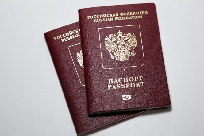 Кримчан пустили до Фінляндії за російськими паспортами помилково, – український посол
