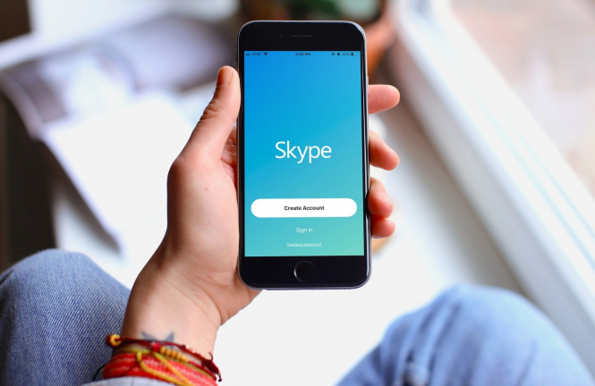 Правительственный контактный центр начал принимать обращения жестовый язык через Skype