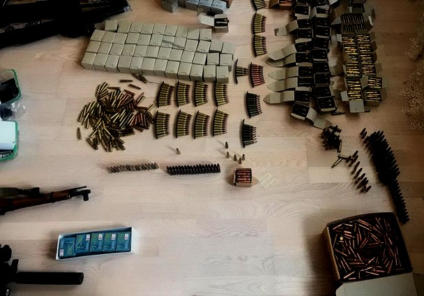 СБУ изъяла у киевлянина оружие и более четыре тысячи патронов, - ФОТО