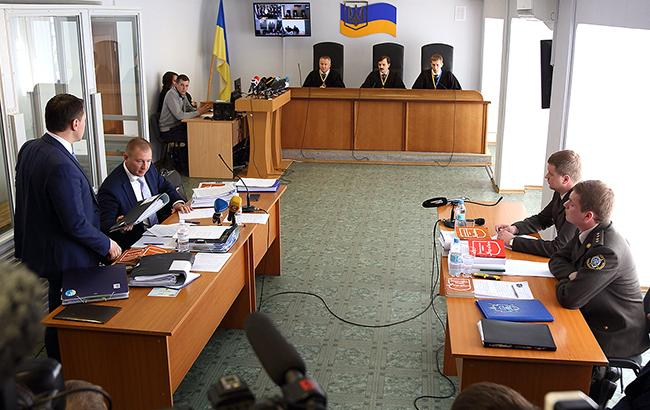 Прокуратура звинувачує Януковича в пособництві російській владі