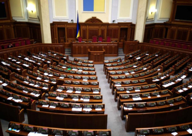 Закон про Антикоррупционный суд отложили на июнь