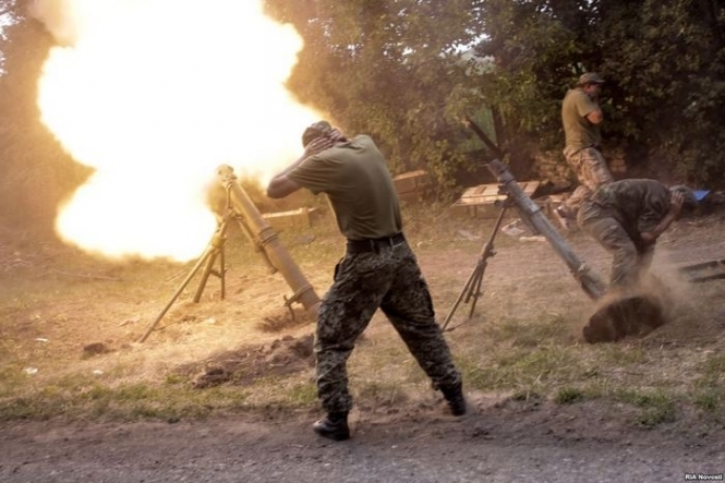 Террористы четыре раза обстреляли позиции украинских войск из минометов