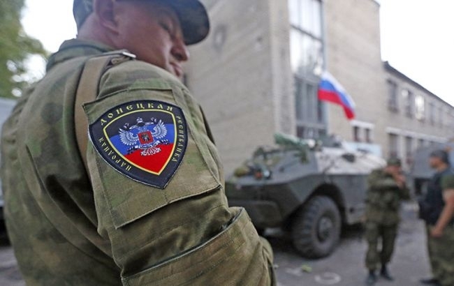 Бойовики звозять техніку і важке озброєння до Донецька і Луганська, - ІС