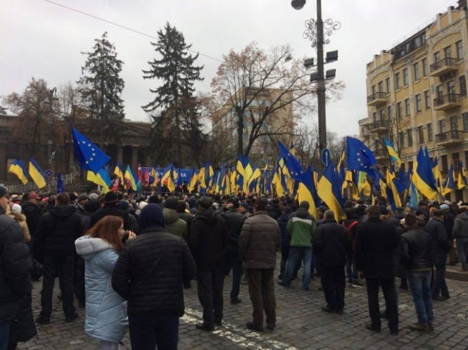 У Києві Саакашвілі зібрав мітинг: вимагає перевиборів