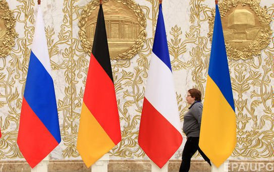 Украина и Россия обнародовали принципиально разные итоги нормандской встречи советников