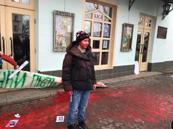 На Закарпатье участники акции за права женщин заявляют о преследовании со стороны националистов