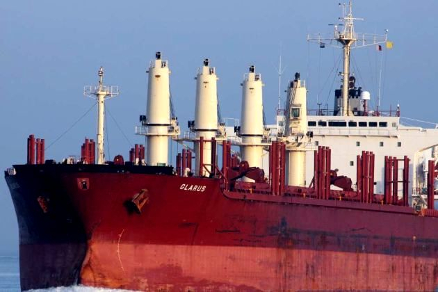 Напад піратів на судно біля Нігерії: в заручники потрапив один українець