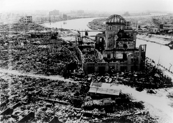 Японія вшановує пам'ять жертв ядерного удару по Хіросімі