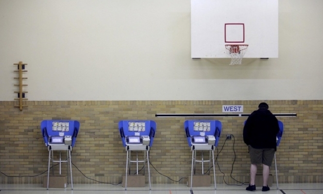 У США автомат для голосування фальсифікував на користь Ромні