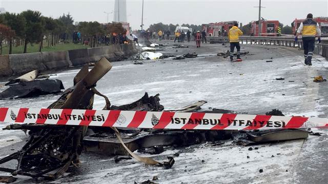 У Стамбулі внаслідок краху гелікоптера загинули п'ятеро осіб, - ВІДЕО