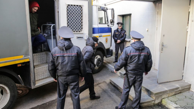 Українець отримав 15 діб арешту за участь у демонстраціях до Дня Волі в Мінську