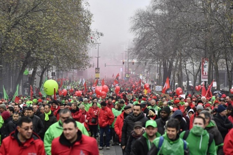 В Брюсселі протестують проти пенсійної реформи: близько 25 тис осіб вийшли на мітинг 
