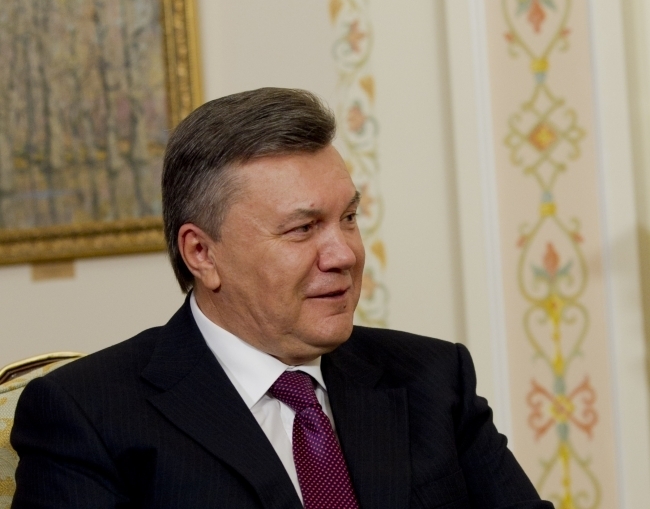 З'явилися нові подробиці візиту Президента до Москви: Янукович їде за грішми