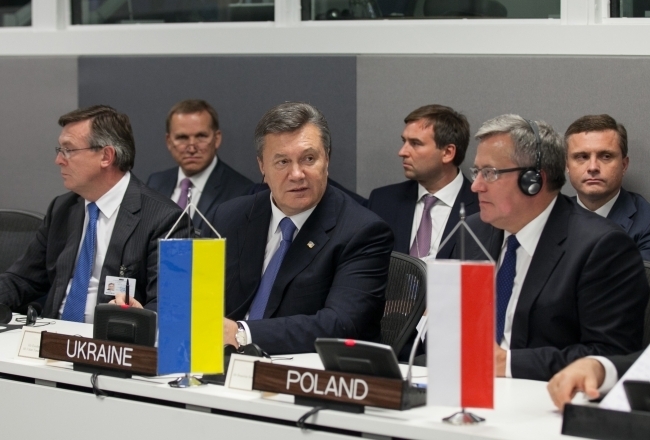 У жовтні Віктор Янукович здійснить щонайменше чотири закордонних візити