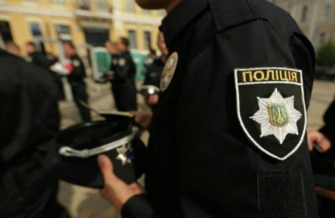 За тиждень до виборів на дільниці в Києві викрали печатку