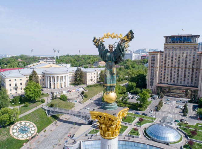 Рух транспорту в центрі Києва закриють на три дні
