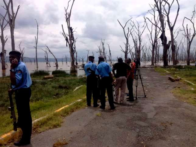У Кенії гелікоптер з журналістами впав до озера: п'ятеро загинули