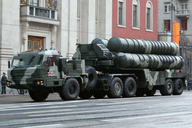 Росія перекинула до Криму зенітно-ракетний комплекс С-400 