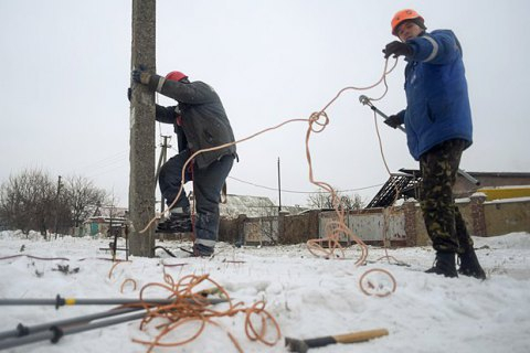В Україні 33 населені пункти досі знеструмлені через негоду 
