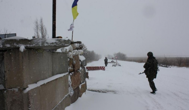 Сепаратисти чотири рази обстріляли позиції військових ЗСУ на Донбасі, – штаб АТО