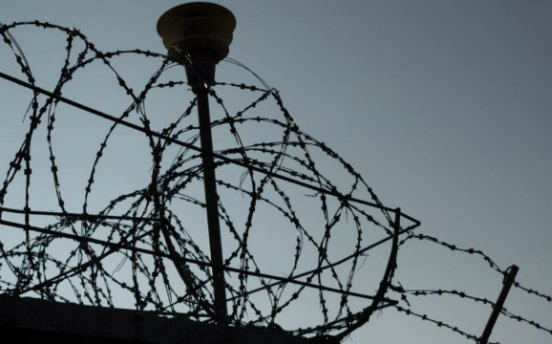 В ярославской колонии в России отстранили 17 сотрудников после пытки узника