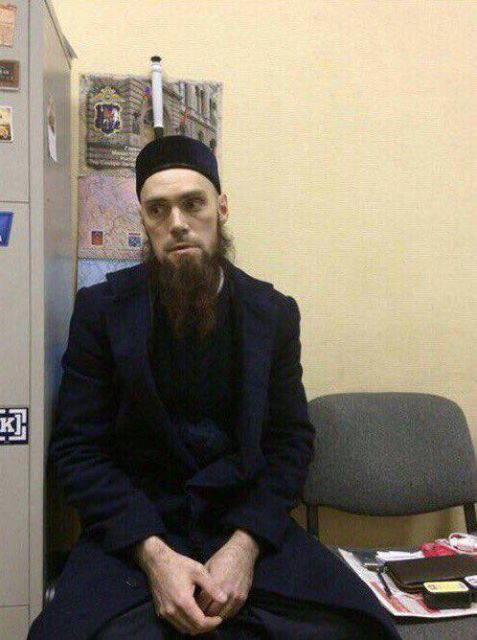 Підозрюваний у причетності до теракту в метро Петербурга прийшов у поліцію