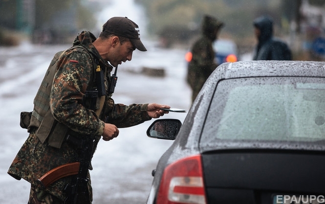 На Харківщині правоохоронці затримали автомобіль, в якому перевозили боєприпаси