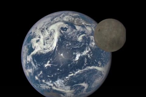 NАSА показало унікальні зображення зворотнього боку Місяця, - відео
